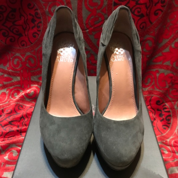 Grey Suede pumps - Picture 2 of 3